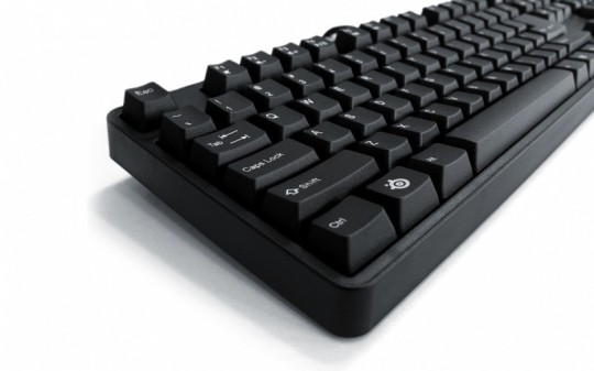 Új SteelSeries billentyűzet játékosoknak