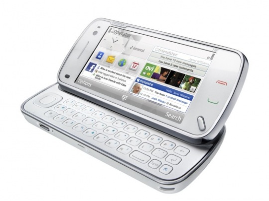 Nokia N97 - szétcsúsztatható mobil qwerty billentyűzettel
