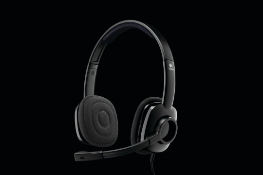 Három új headsetet mutatott be a Logitech
