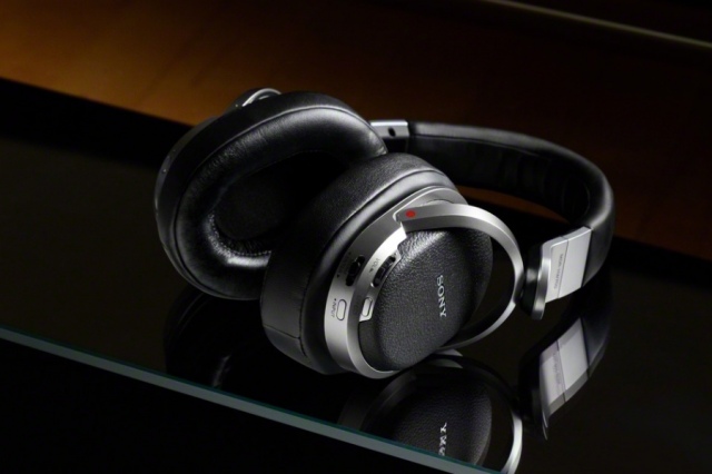 9.1-es fejhallgatót dob piacra a Sony