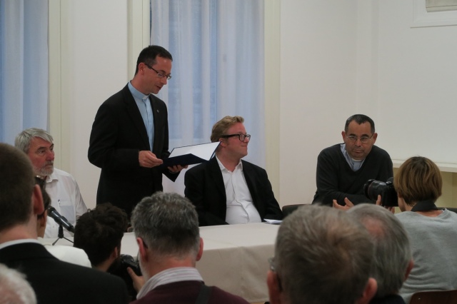 Programajánló: Jövőbelátó piaristák kiállítás