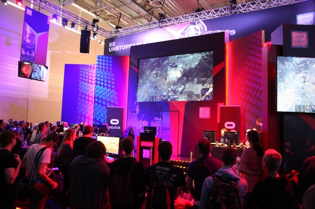 Két új gamer PC-t mutatott be a Lenovo