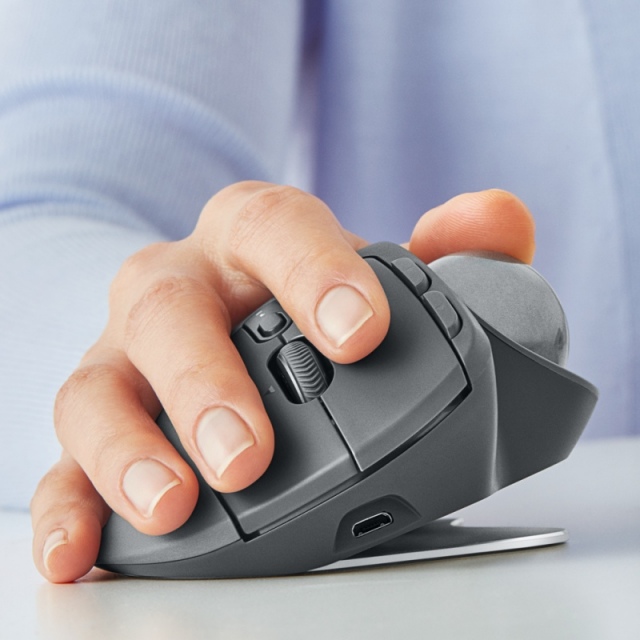 Újra trackball érkezik a Logitechtől: jön az MX ERGO