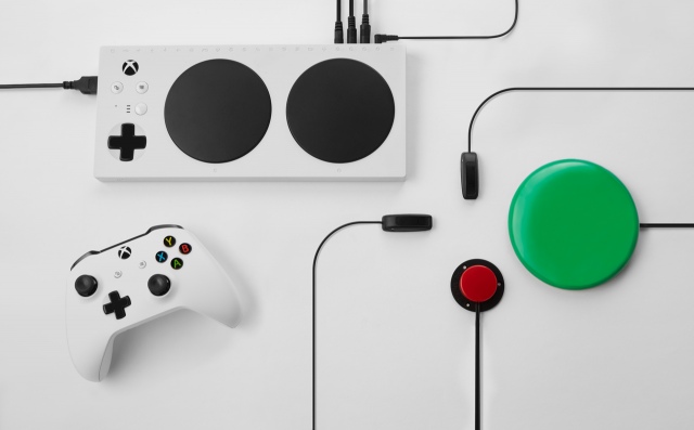 Speciális Xbox One kontroller fogyatékkal élőknek