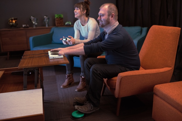 Speciális Xbox One kontroller fogyatékkal élőknek