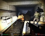 Hírszerkesztőnk ragyogó elméje bevilágítja az éjszakát. Bár a lámpa is besegített... - Left 4 Dead