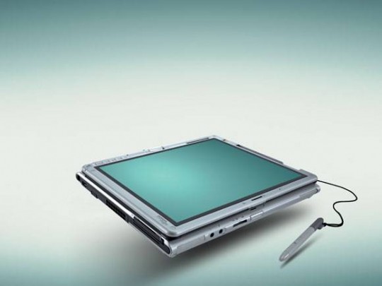 Új LIFEBOOK T4210 – rugalmas, 360 fokban elfordítható kijelzővel