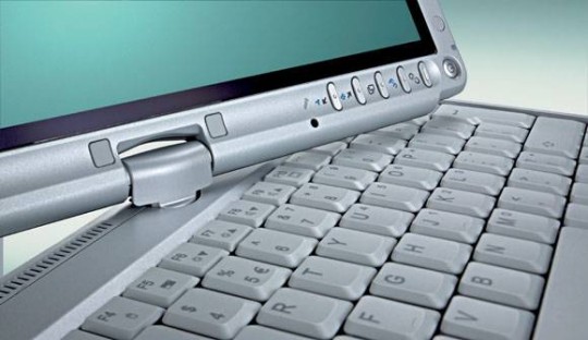 Új LIFEBOOK T4210 – rugalmas, 360 fokban elfordítható kijelzővel