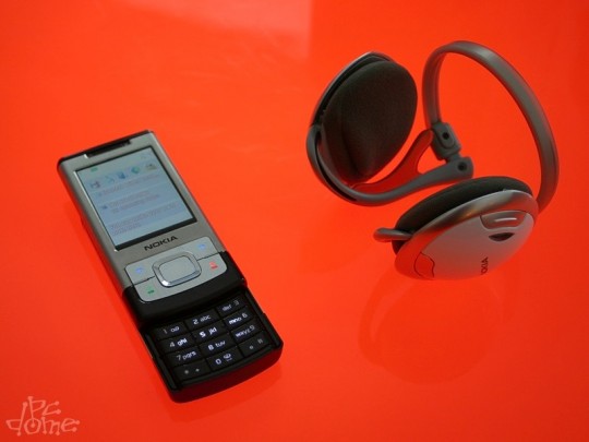 Nokia 6500 Slide sztereó Bluetooth headsettel
