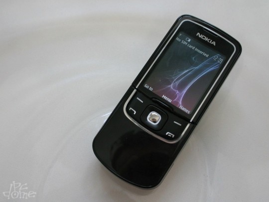 Nokia 8600 Luna