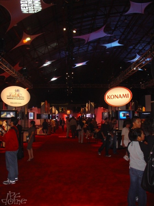 Újabb helyszíni fotók az E3-ról