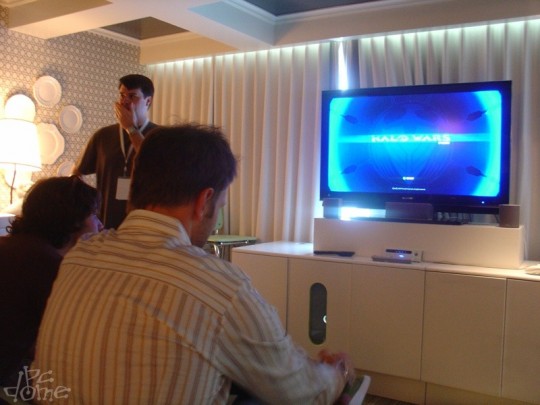 Újabb helyszíni fotók az E3-ról