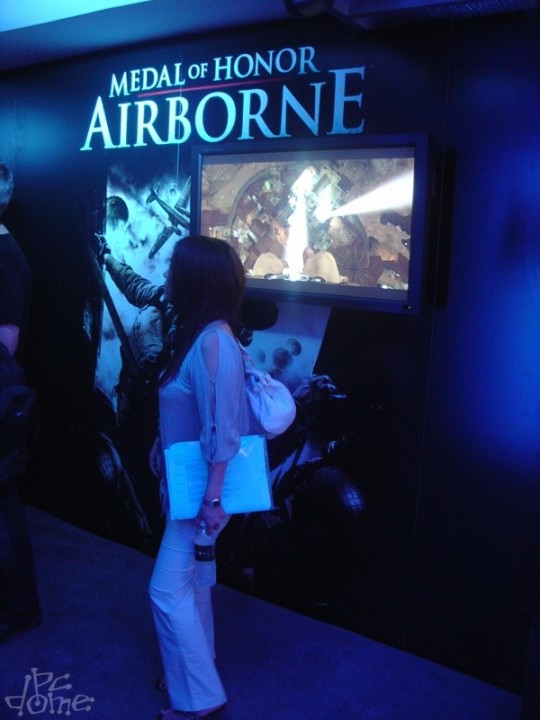 Újabb helyszíni fotók az E3-ról