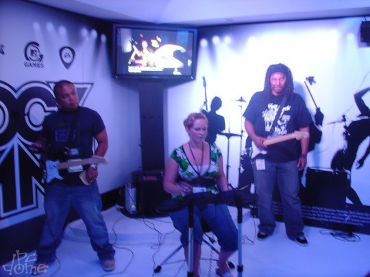 Újabb helyszíni fotók az E3-ról