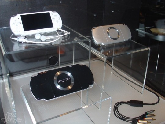 Újabb helyszíni fotók az E3-ról