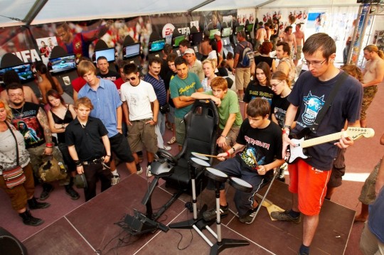 Electronic Arts sátor a Szigeten