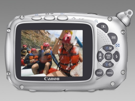 Canon D10: ütés- és vízálló digitális kompakt gép