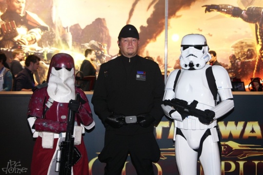 gamescom 2010 booth babe galéria - 1. rész