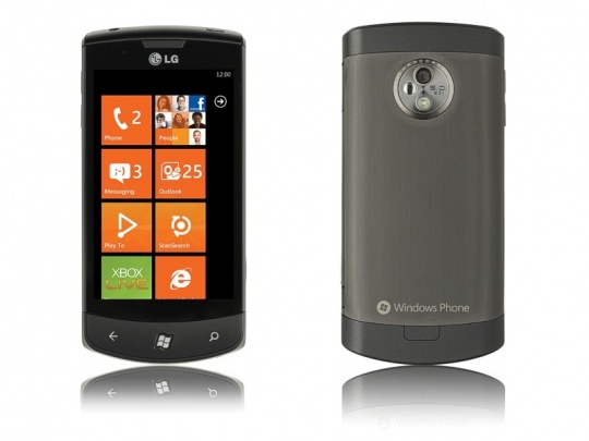 LG Optimus 7: hamarosan érkezik a Windows Phone 7-es mobiltelefon