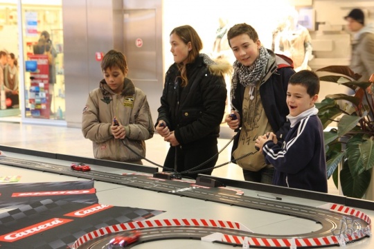 Carrera elemekből összerakott Hungaroring az Alleeban