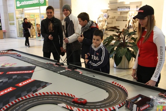Carrera elemekből összerakott Hungaroring az Alleeban