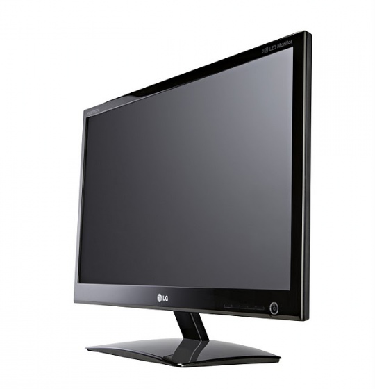 LG - 3D-s monitor és TV érkezett