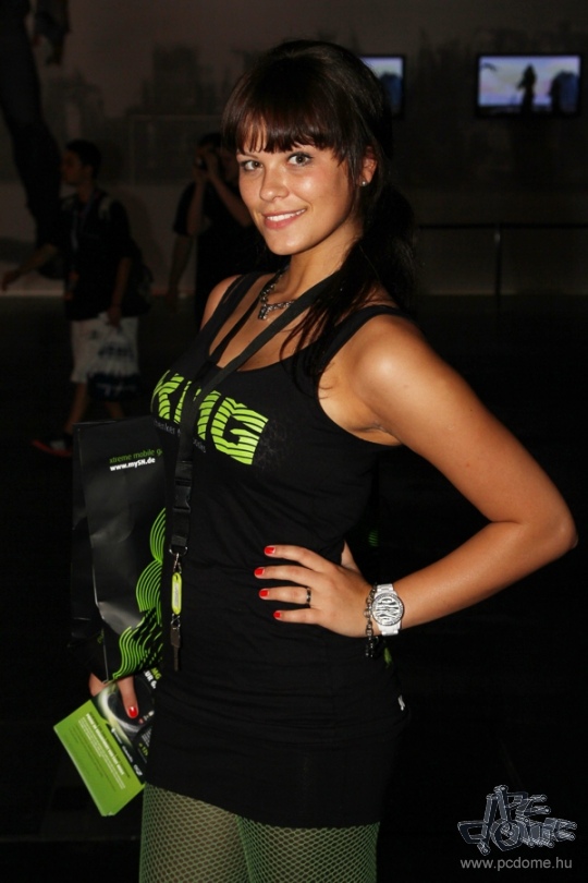 Gamescom 2011 booth babe galéria
