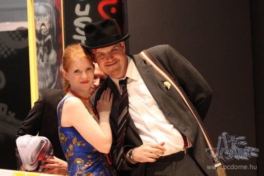 Gamescom 2011 booth babe galéria