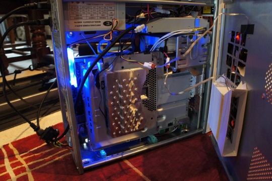 PS3 és 360 egyben? Kéne, mi?