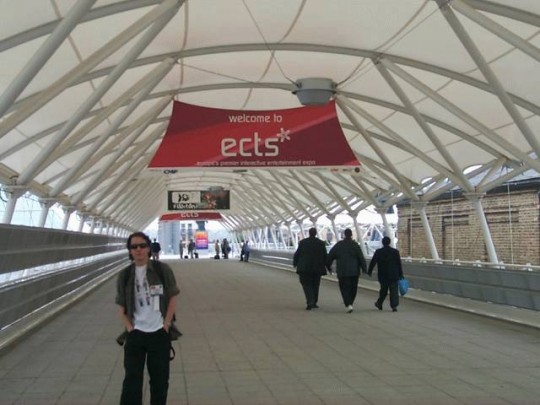 Úton a kiállítási csarnok felé