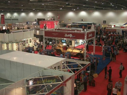 A kiállítás felülnézetből