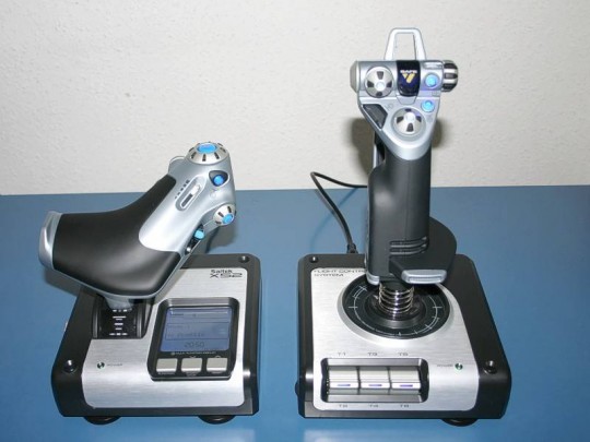 Saitek X52 Flight Control System és Pro Flight Rudder Pedals