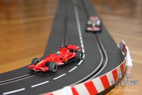 Kipróbáltunk egy Carrera DIGITAL versenypályát