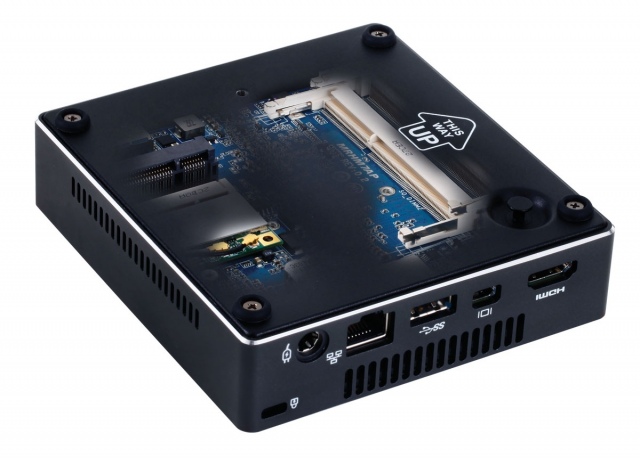 GIGABYTE BRIX tenyérnyi számítógép
