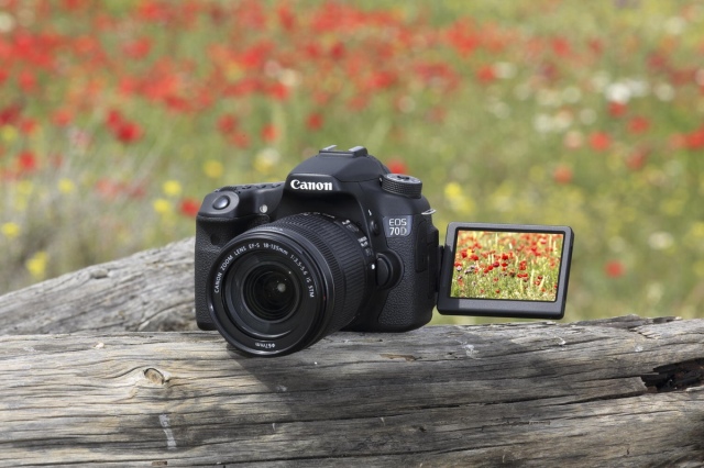Augusztusban érkezik a Canon EOS 70D