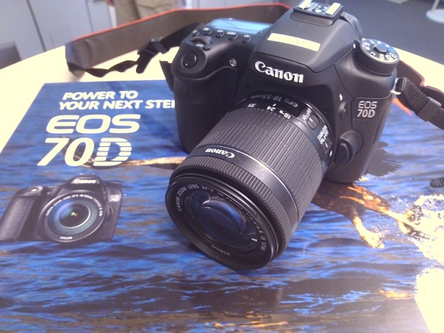 Augusztusban érkezik a Canon EOS 70D
