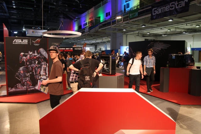 PlayIT 2015 tavaszi fotógaléria
