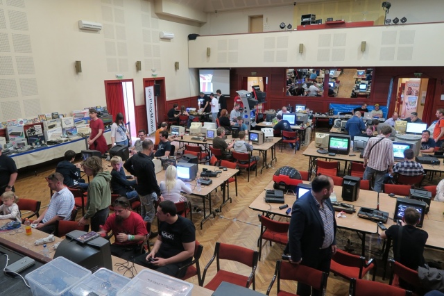 Egy kiállítás képei: ReGamEx 8