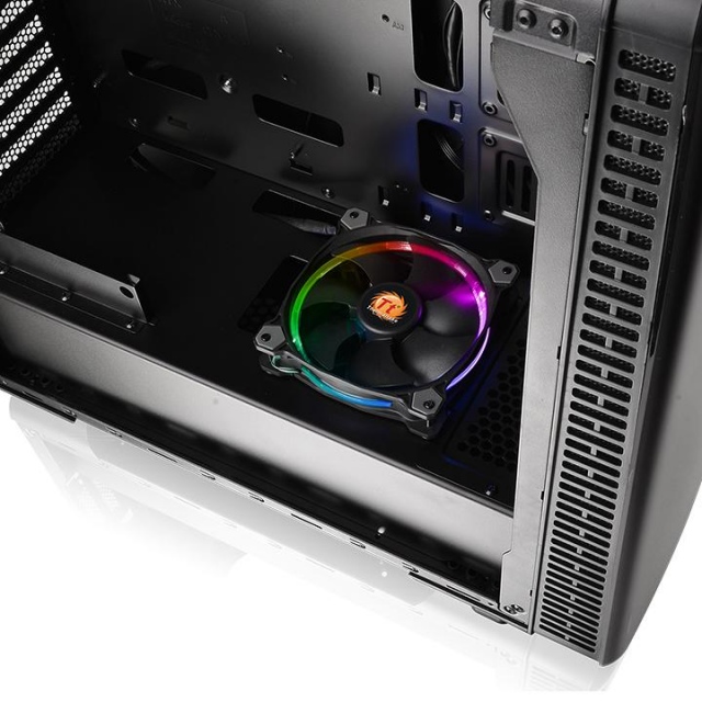Thermaltake View 28 RGB ház sirályszárny-ablakkal