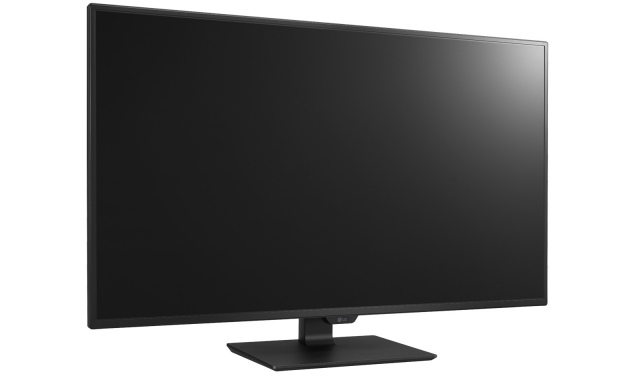 Akár négy eszköz is ráköthető a 43 colos, 4K-s LG 43UD79 monitorra