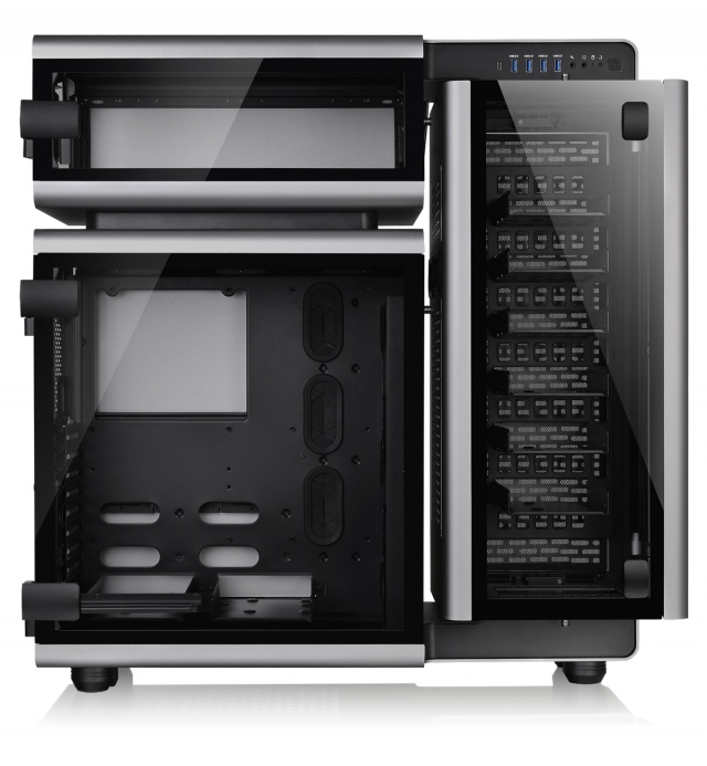 A CES 2018-on mutatták be a Thermaltake Level 20 toronyházat