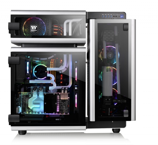 A CES 2018-on mutatták be a Thermaltake Level 20 toronyházat