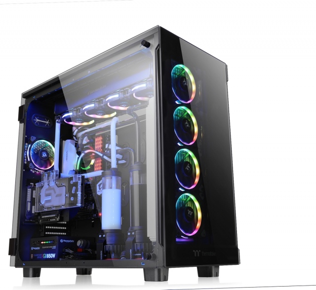 View 91 - mutatós és hűvös üvegtorony a Thermaltake-től