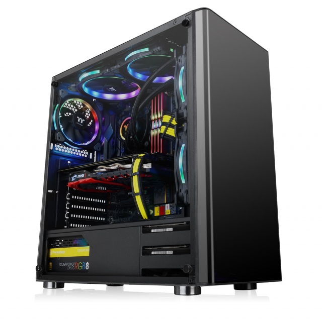 A Thermaltake bemutatta a Versa J sorozatot