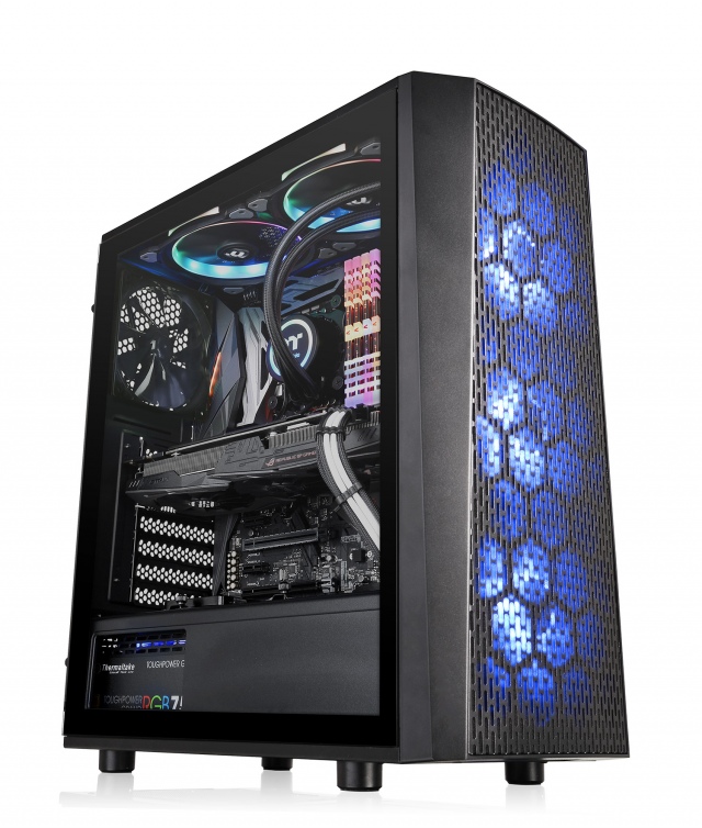 A Thermaltake bemutatta a Versa J sorozatot