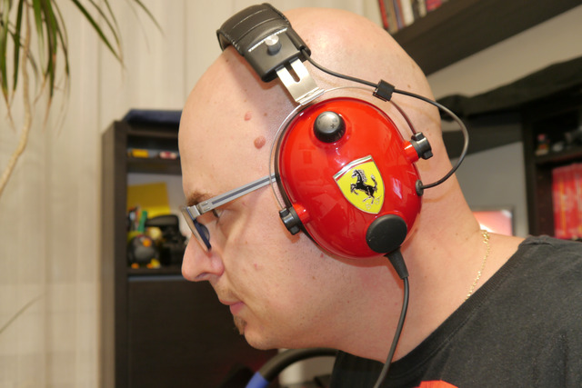 Thrustmaster T.Racing Scuderia Ferrari Edition headsetteszt – Légy te is Mattia Binotto!