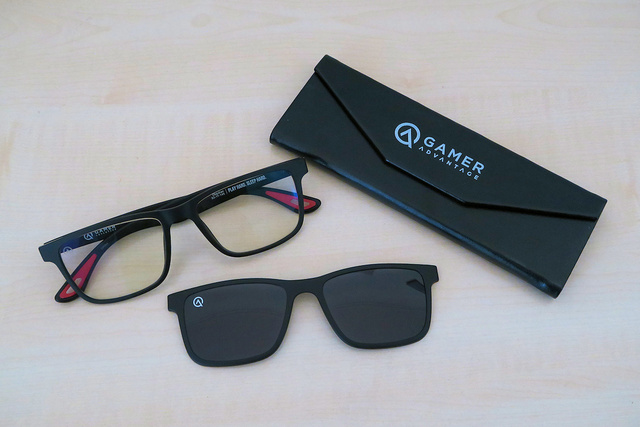 Kipróbáltuk a Gamer Advantage kékfényszűrős szemüveget