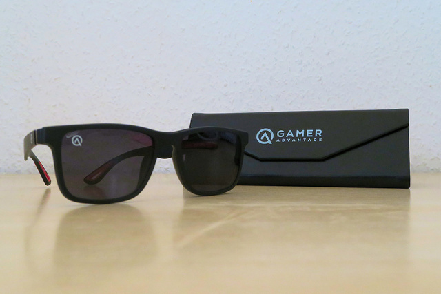Kipróbáltuk a Gamer Advantage kékfényszűrős szemüveget