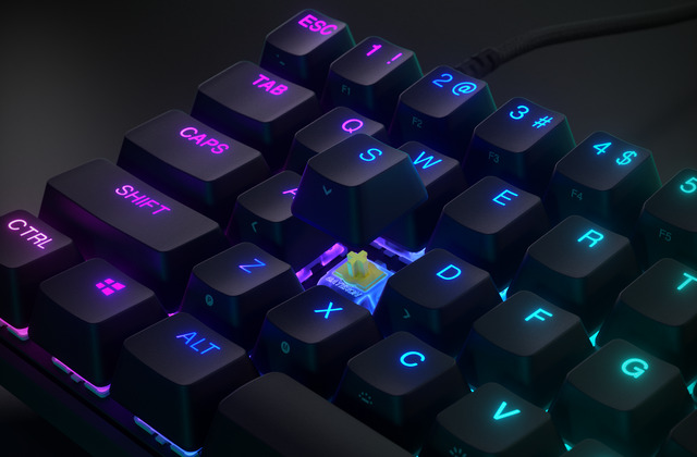 E-sport billentyűzeteket villantott a SteelSeries, Apex 9 néven