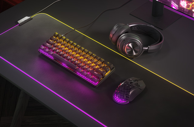 E-sport billentyűzeteket villantott a SteelSeries, Apex 9 néven